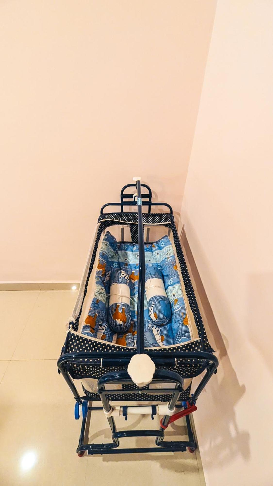 The First House By V3Homestay 4Bhk Private Pool Calangute Exteriör bild