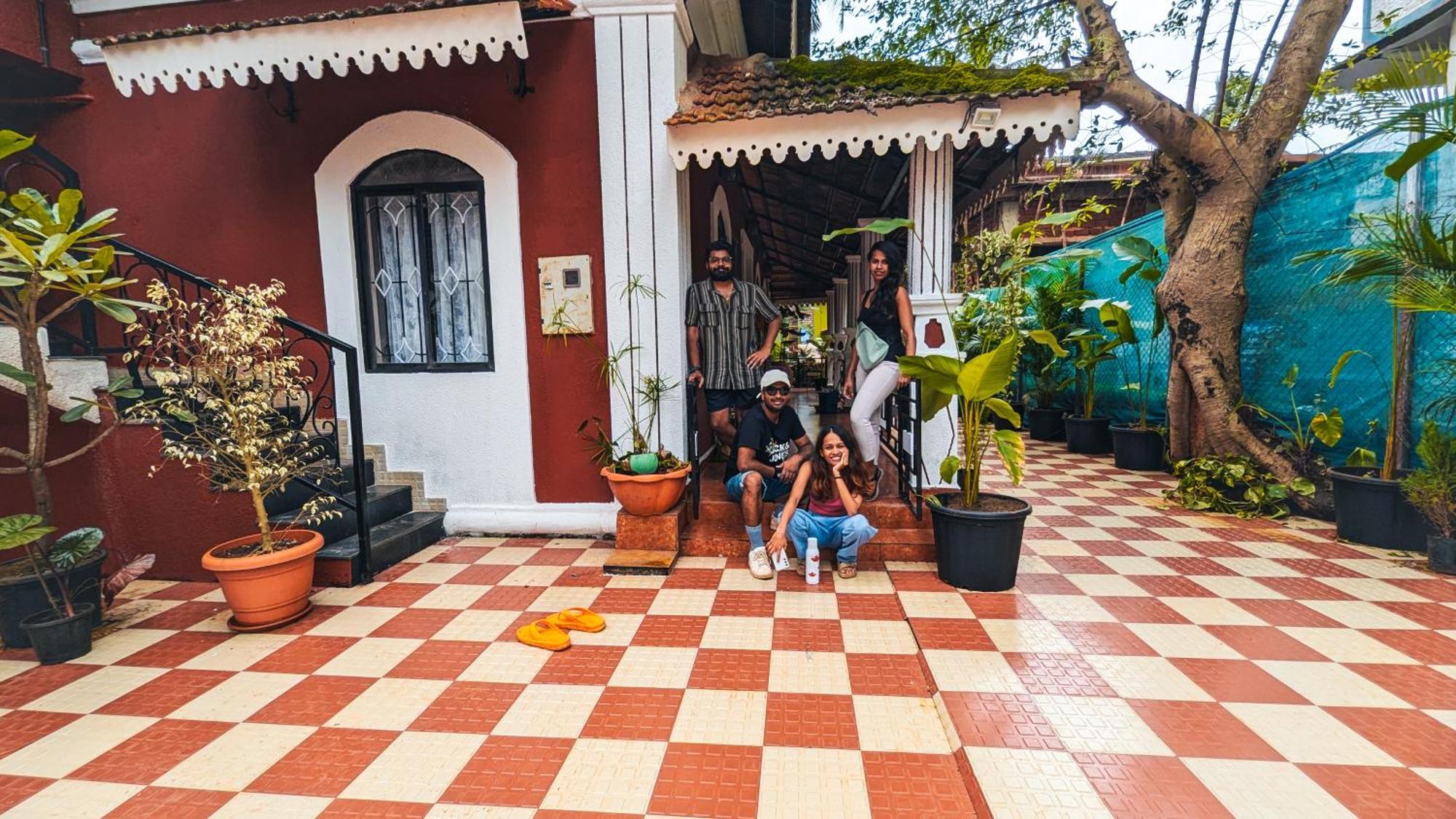 The First House By V3Homestay 4Bhk Private Pool Calangute Exteriör bild