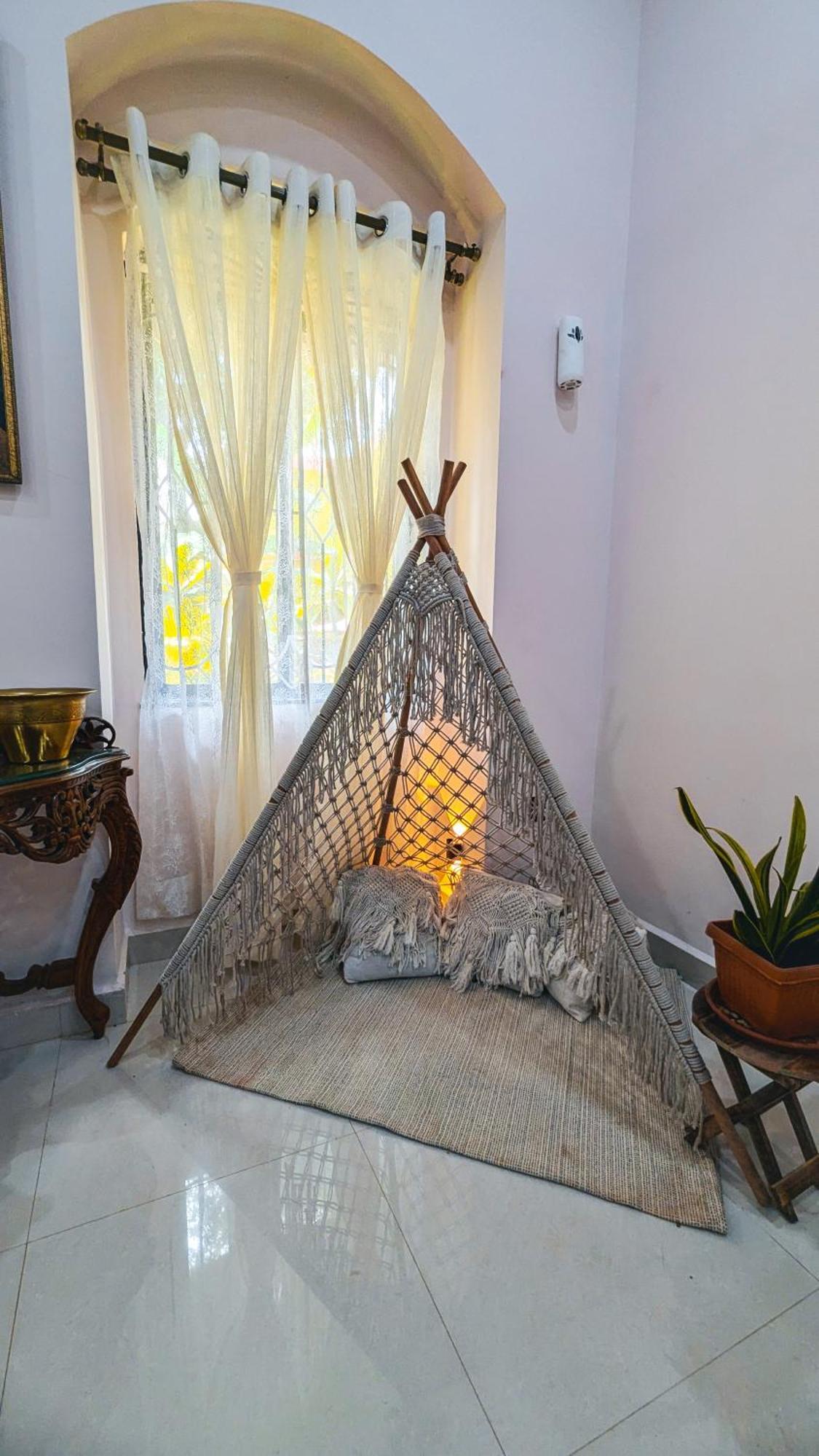The First House By V3Homestay 4Bhk Private Pool Calangute Exteriör bild